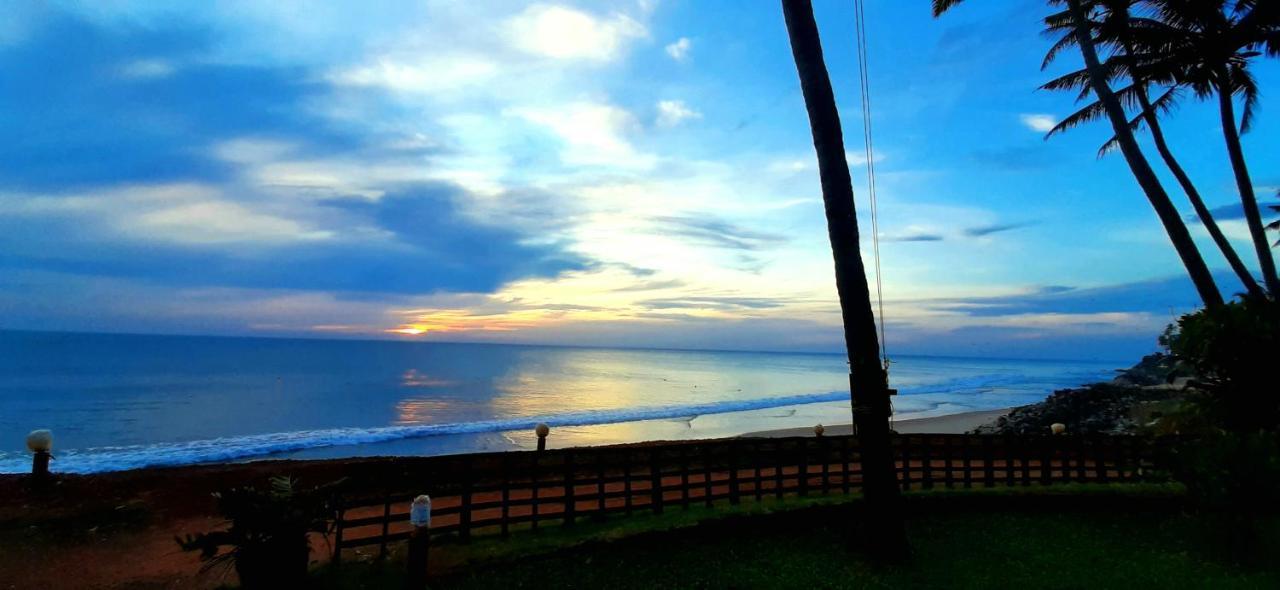 Blue Water Beach Resort Varkala Eksteriør bilde
