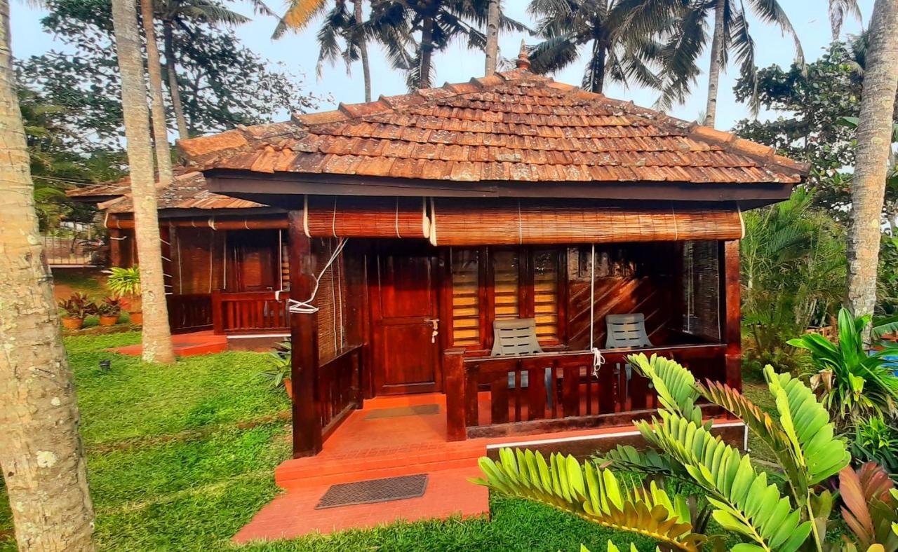 Blue Water Beach Resort Varkala Eksteriør bilde