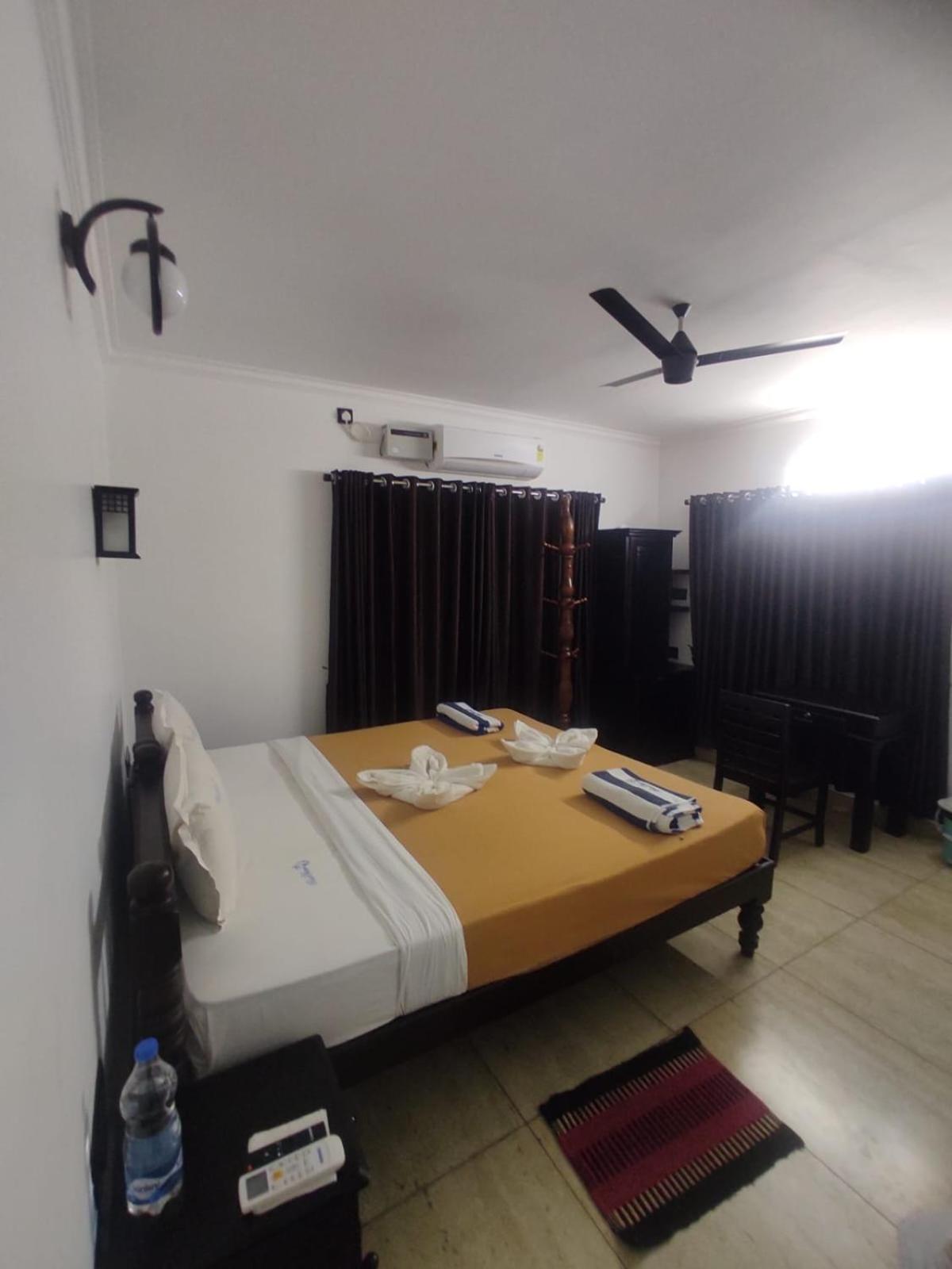 Blue Water Beach Resort Varkala Eksteriør bilde
